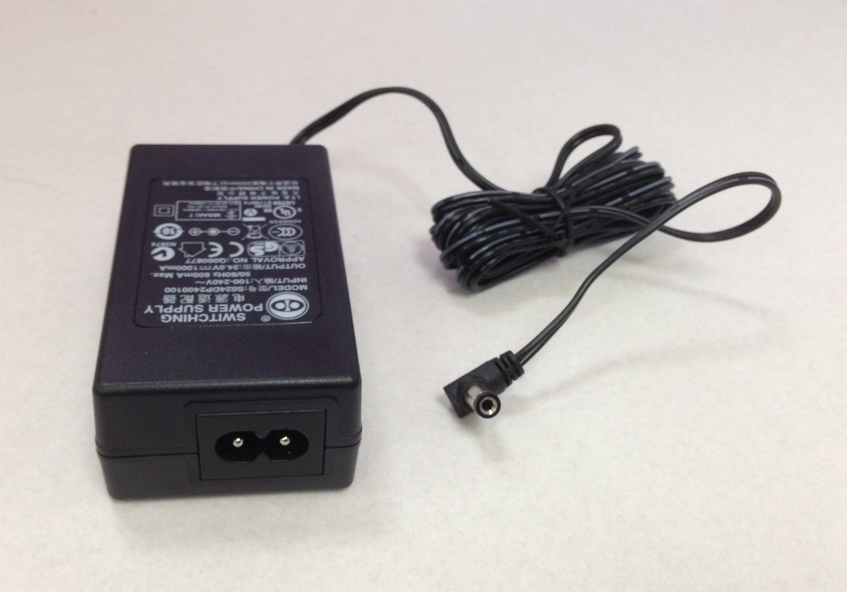 Icron 24V 1A Power Adapter 21-00110 - 240V, 2.1mm (ID) plug, IEC320-C7/C8 2-pin